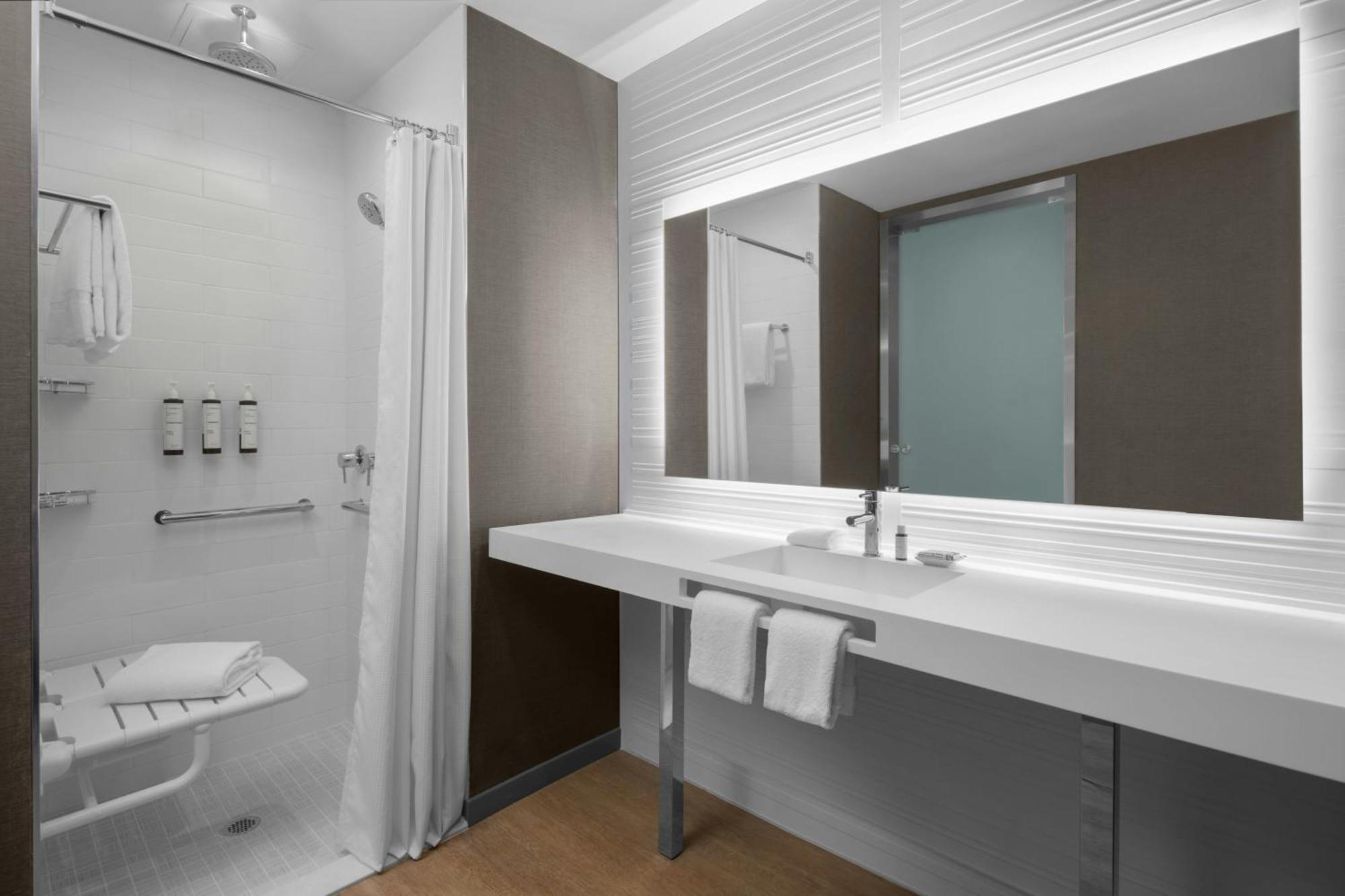 Ac Hotel By Marriott Clearwater Beach Εξωτερικό φωτογραφία